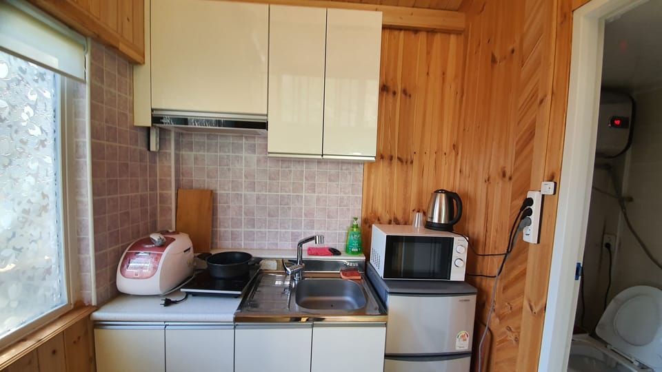 Private kitchenette
