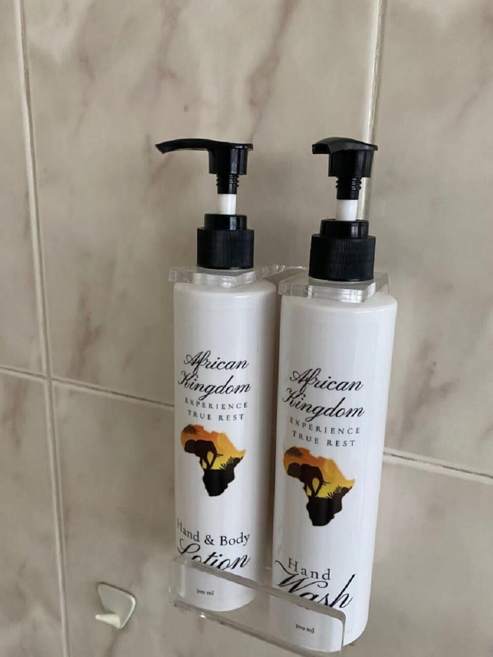 Double Room | Bathroom | Towels, shampoo, toilet paper