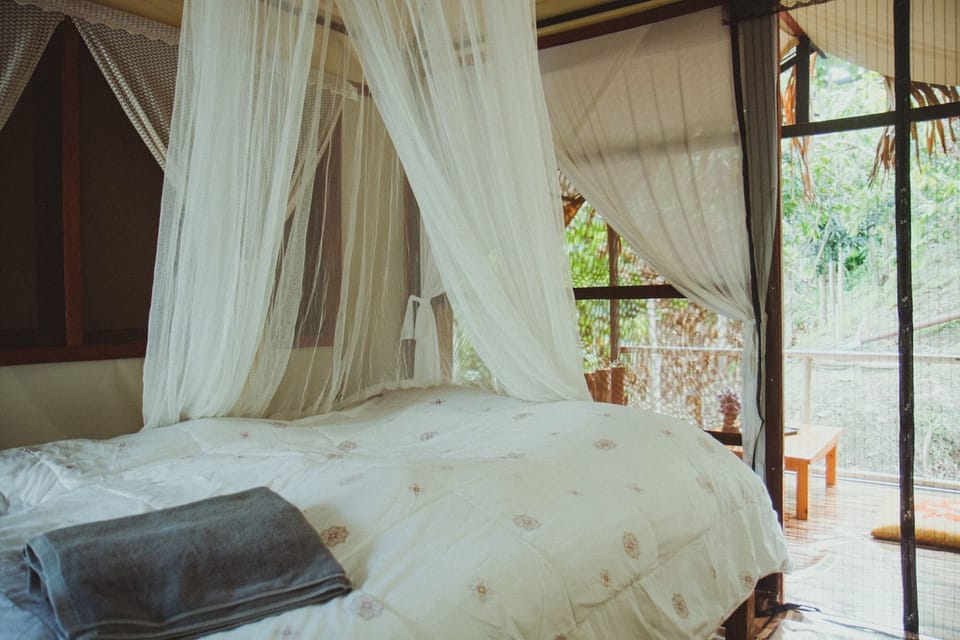 Tent for 2 Adults with Fan | Free WiFi, bed sheets