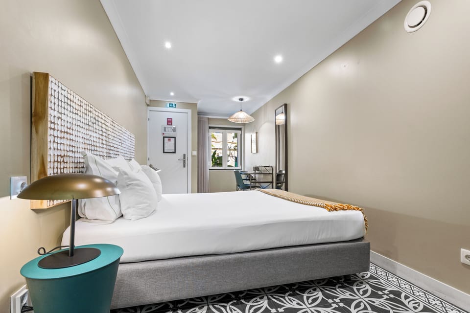 Standard Double Room | Hypo-allergenic bedding, minibar, in-room safe, individually furnished