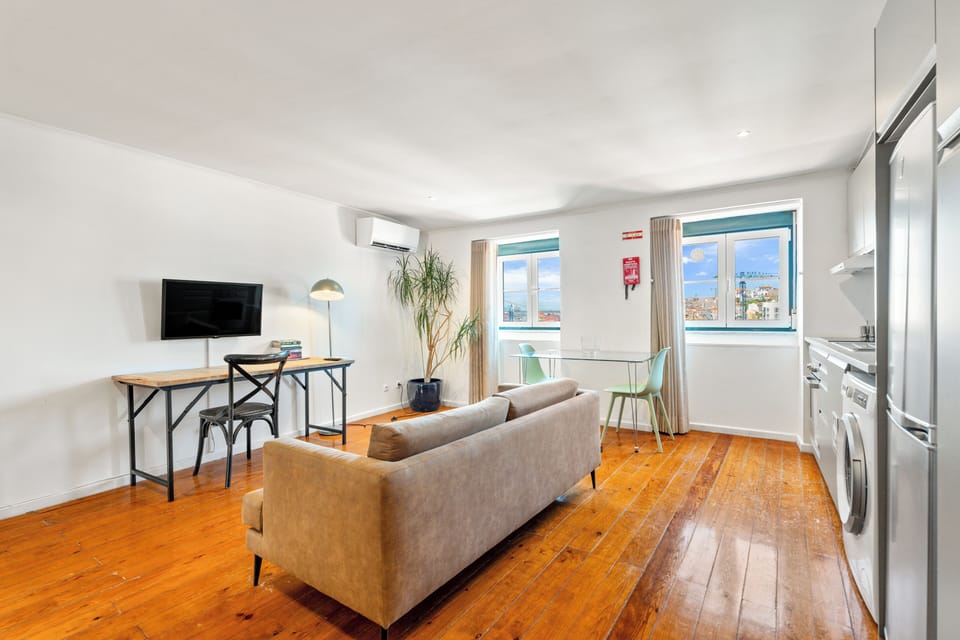 Apartment, 1 Bedroom | Hypo-allergenic bedding, minibar, in-room safe, individually furnished