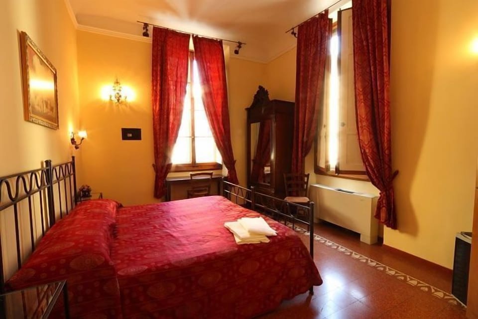 Triple Room, Private Bathroom | Down comforters, desk, blackout drapes, soundproofing