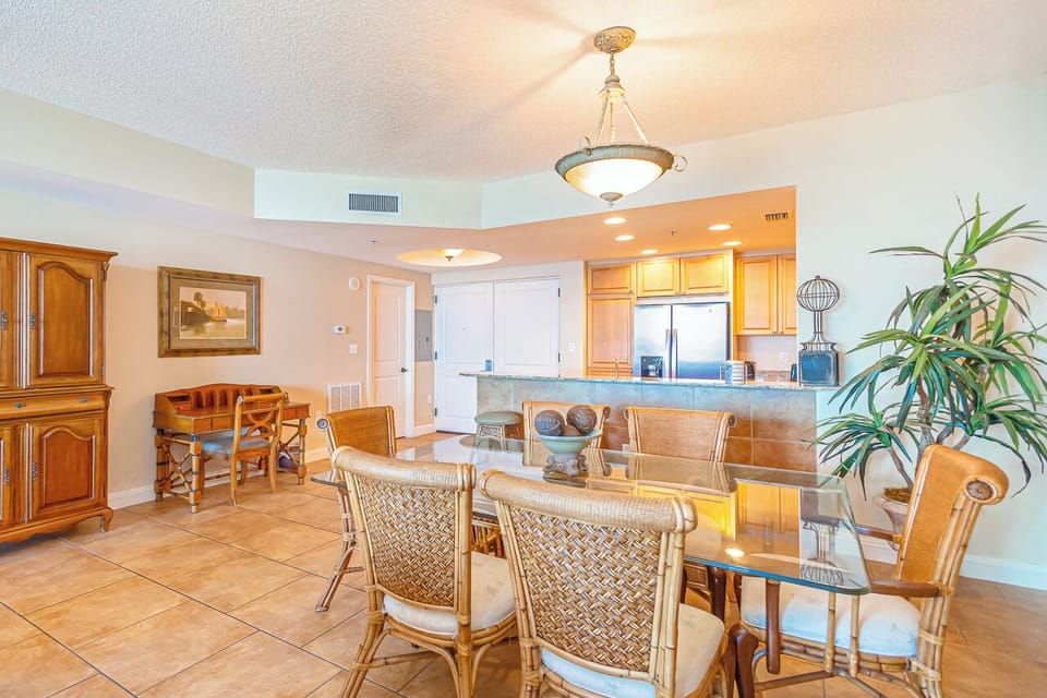 Dining Room 1.1