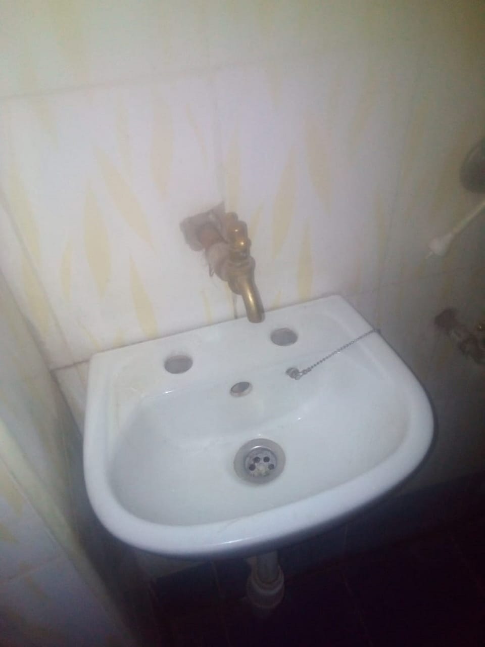 Single Room | Bathroom sink