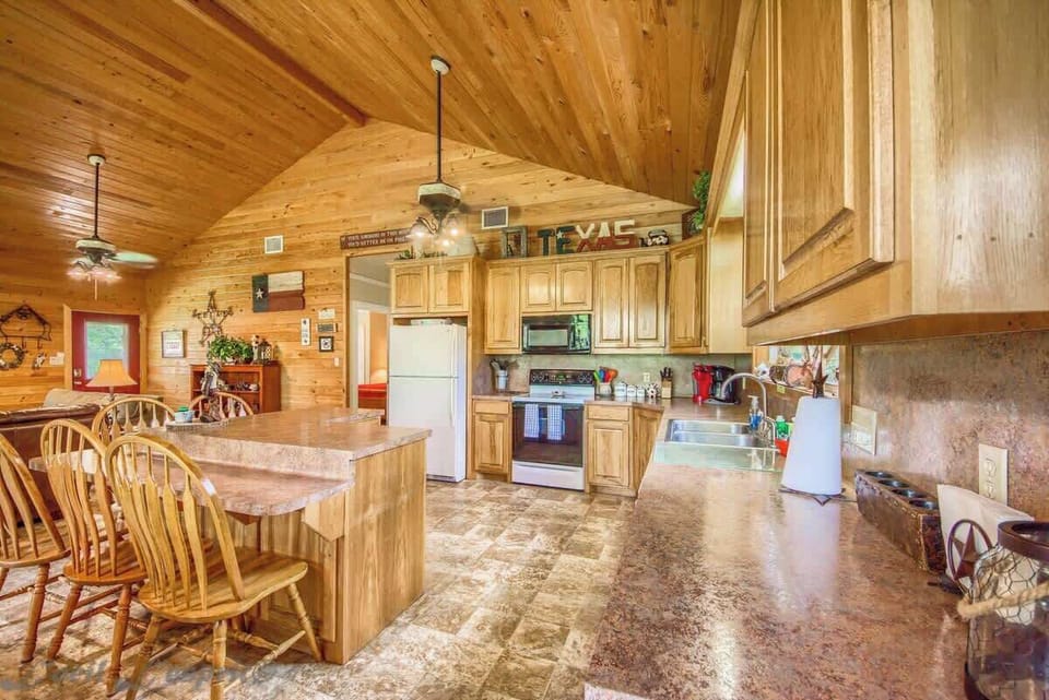 Beautiful kitchen stocked with everything you'll need to feel right at home. 