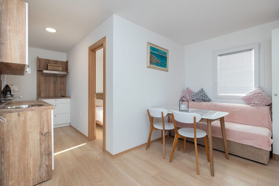 2 bedrooms, free WiFi