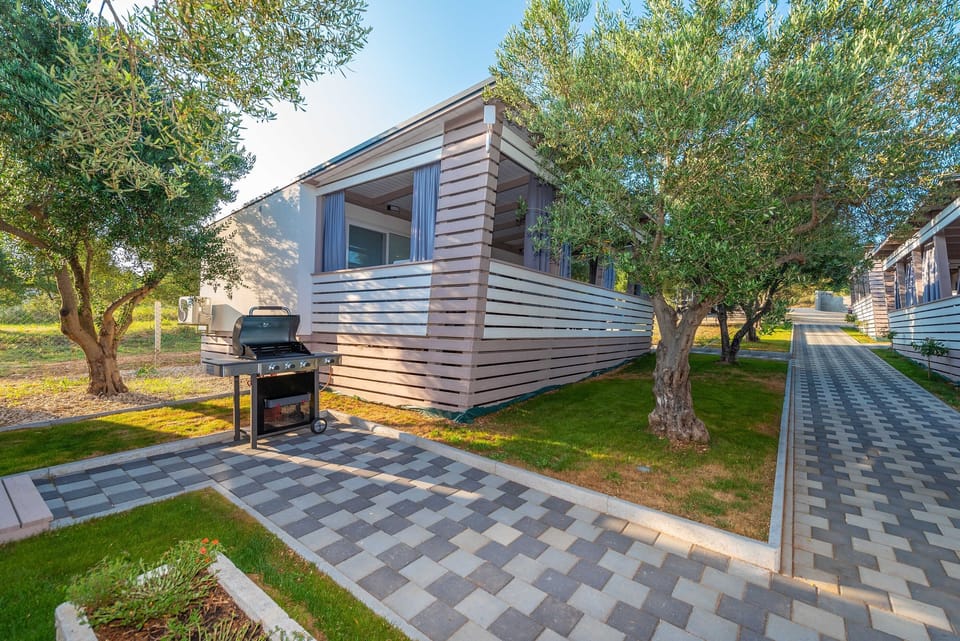 BBQ/picnic area