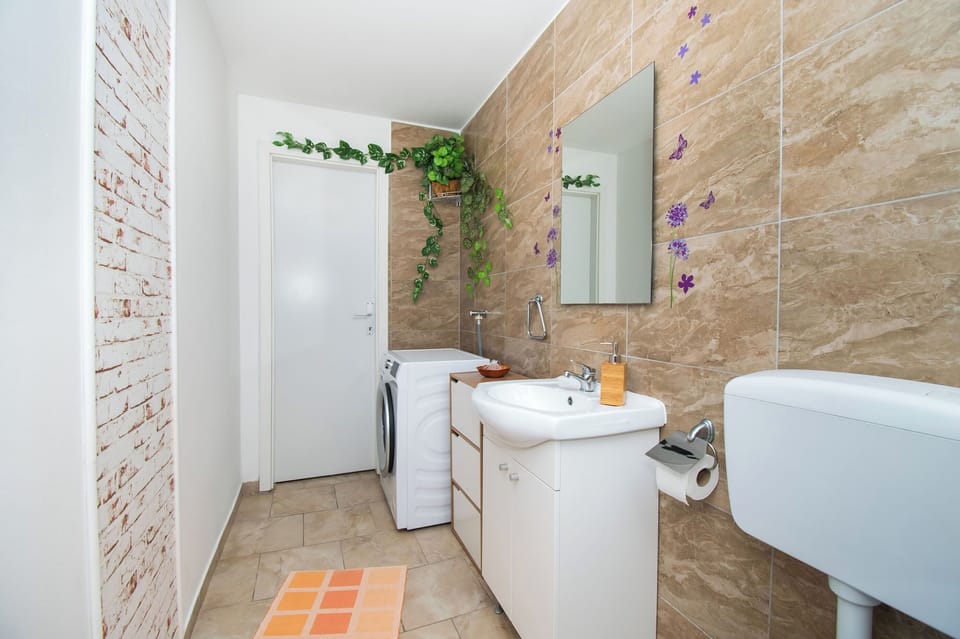 Apartment Kameni Dvori Apartment in Zadar County