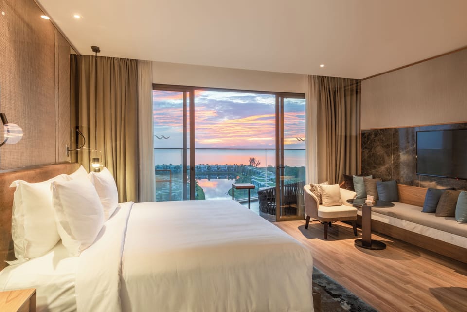 Beach/ocean view