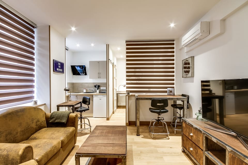 living room & sitting area