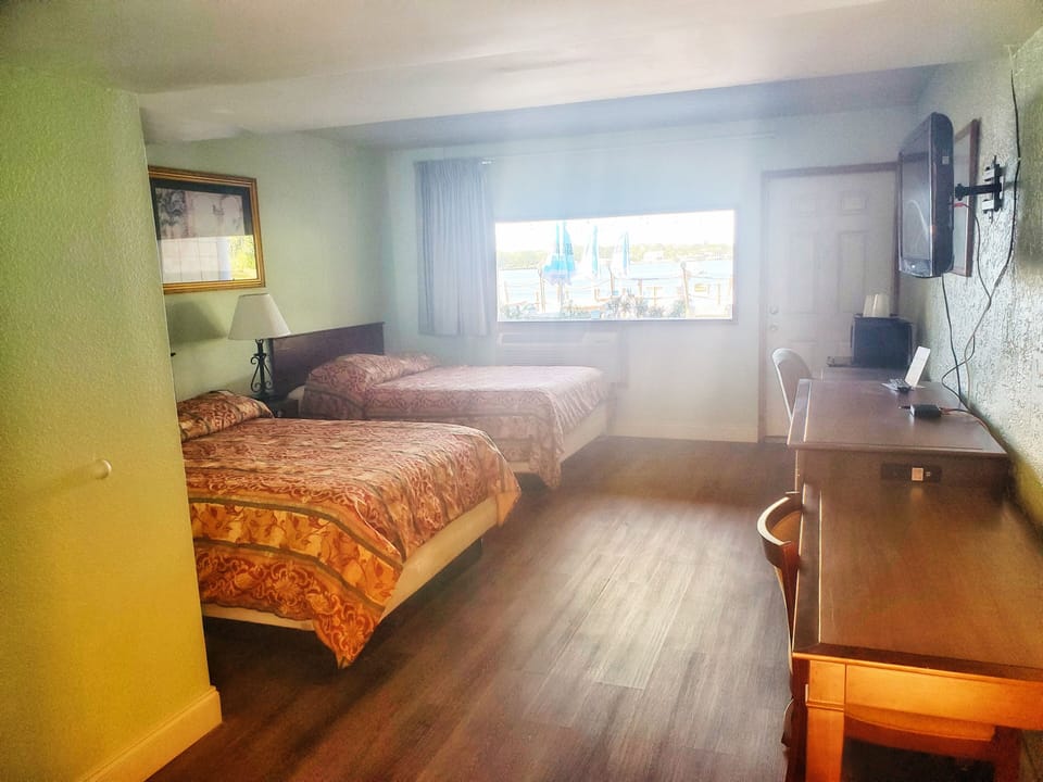 Standard Room, 2 Double Beds | Free WiFi, bed sheets