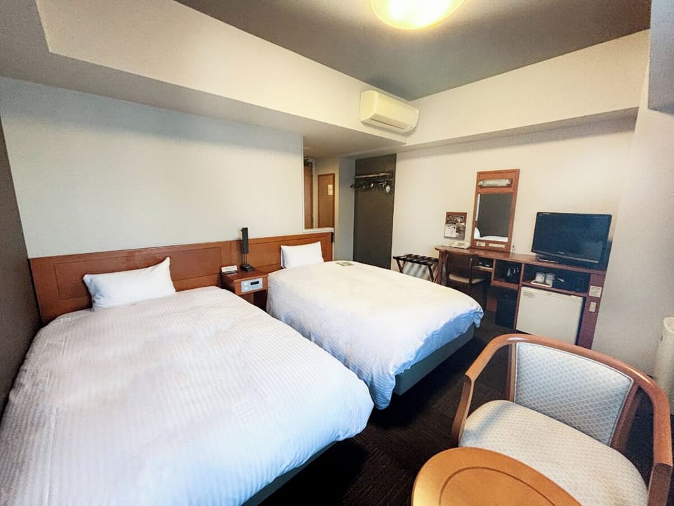 Desk, WiFi (free), bed sheets