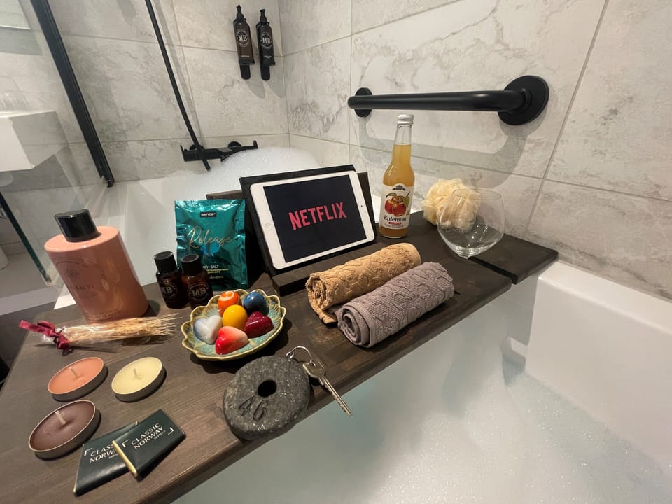 Double Room, Bathtub | Bathroom | Designer toiletries, hair dryer, heated floors (bathroom), towels