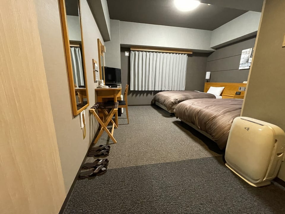 Desk, WiFi (free), bed sheets