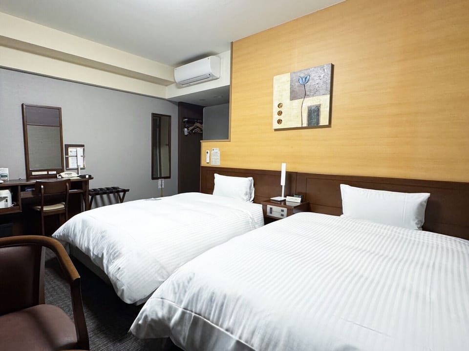Desk, WiFi (free), bed sheets