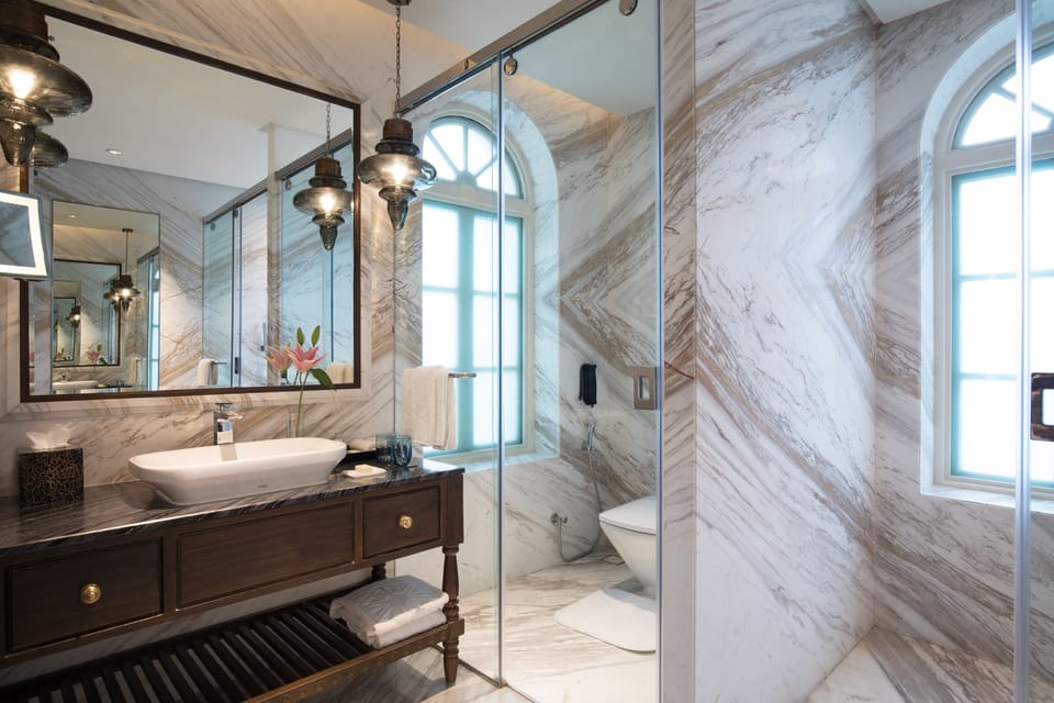 Shower, free toiletries, hair dryer, bathrobes