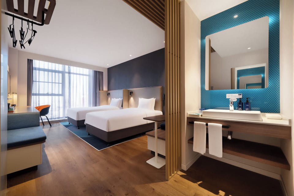 In-room safe, soundproofing