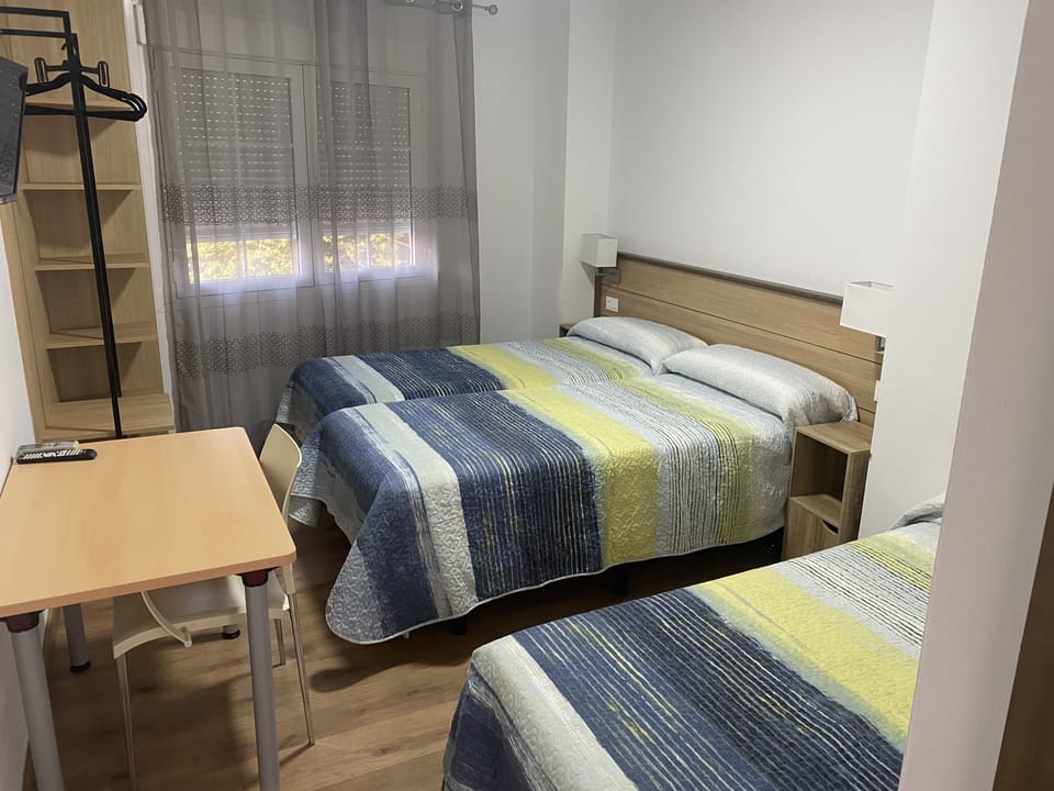 Triple Room | Select Comfort beds, desk, soundproofing, WiFi (free)