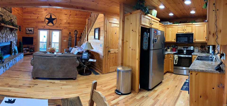 Kitchen and living room 
