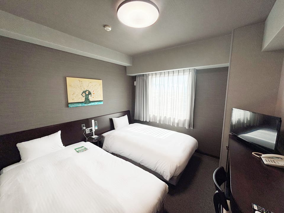 Desk, WiFi (free), bed sheets