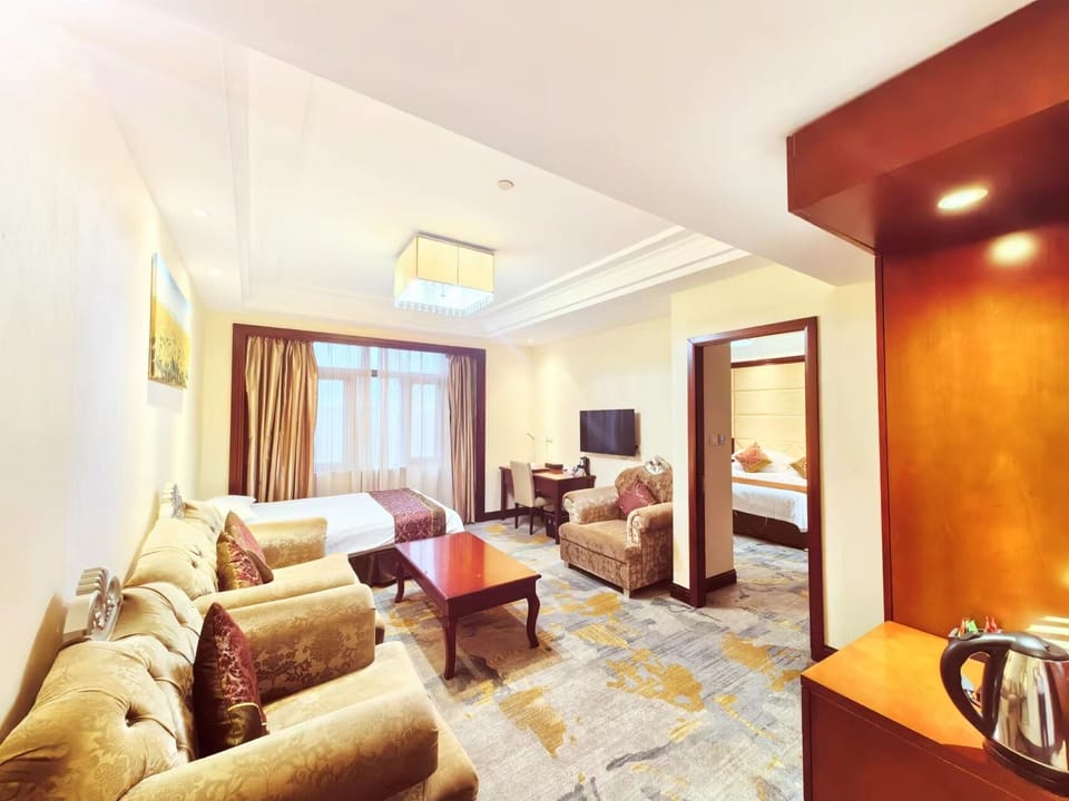Family Suite | 1 bedroom, premium bedding, down comforters, pillowtop beds