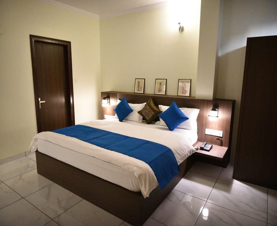 Standard Double Room | Premium bedding, desk, laptop workspace, soundproofing