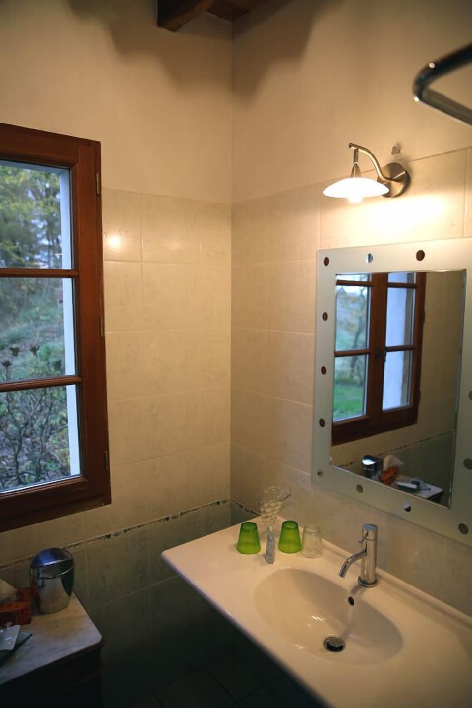 Comfort Double Room | Bathroom sink