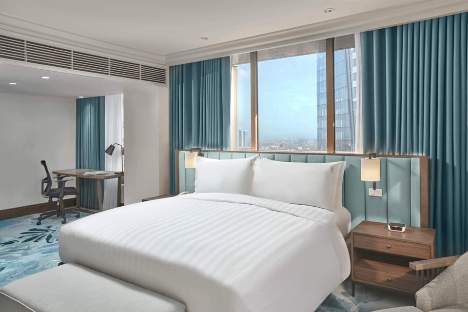 Minibar, in-room safe, individually decorated, individually furnished