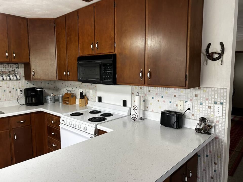 Kitchen (1)