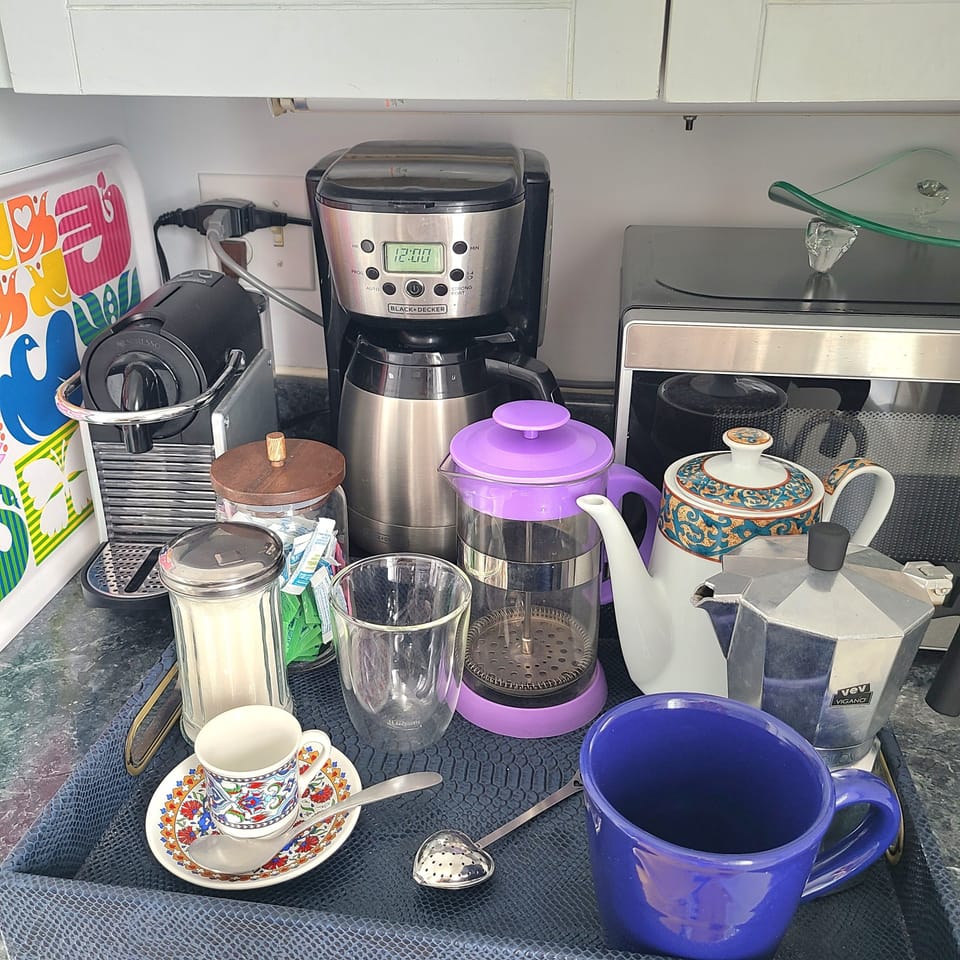 Many coffee & Tea making options