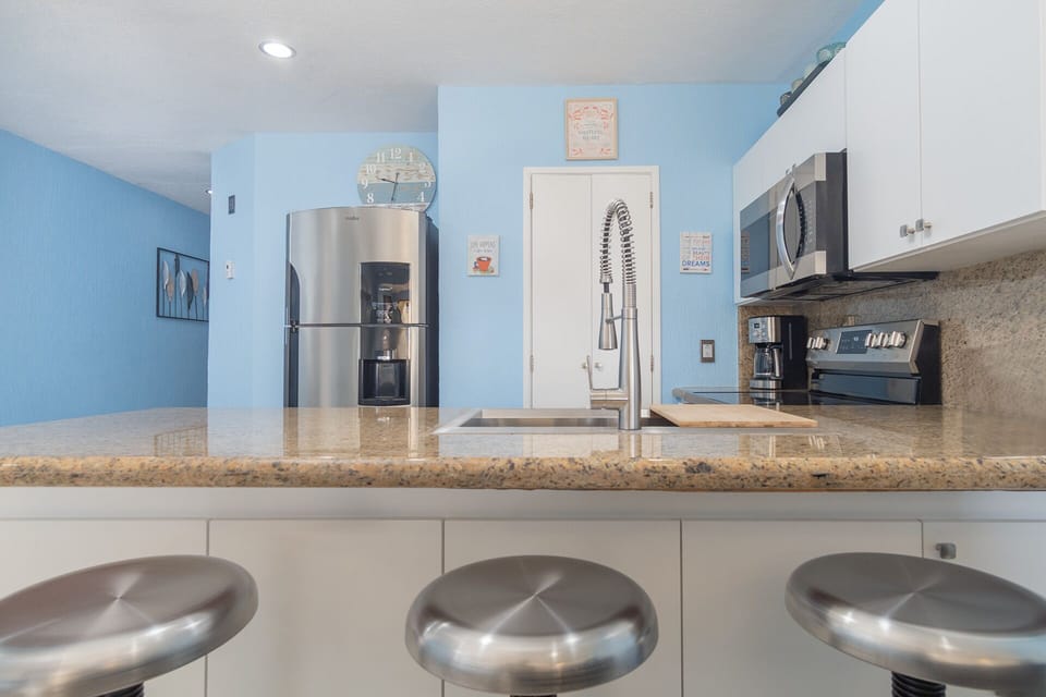 bar stools at the kitchen counter