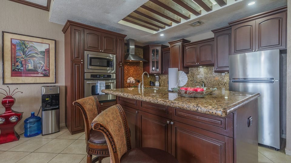 complete kitchen