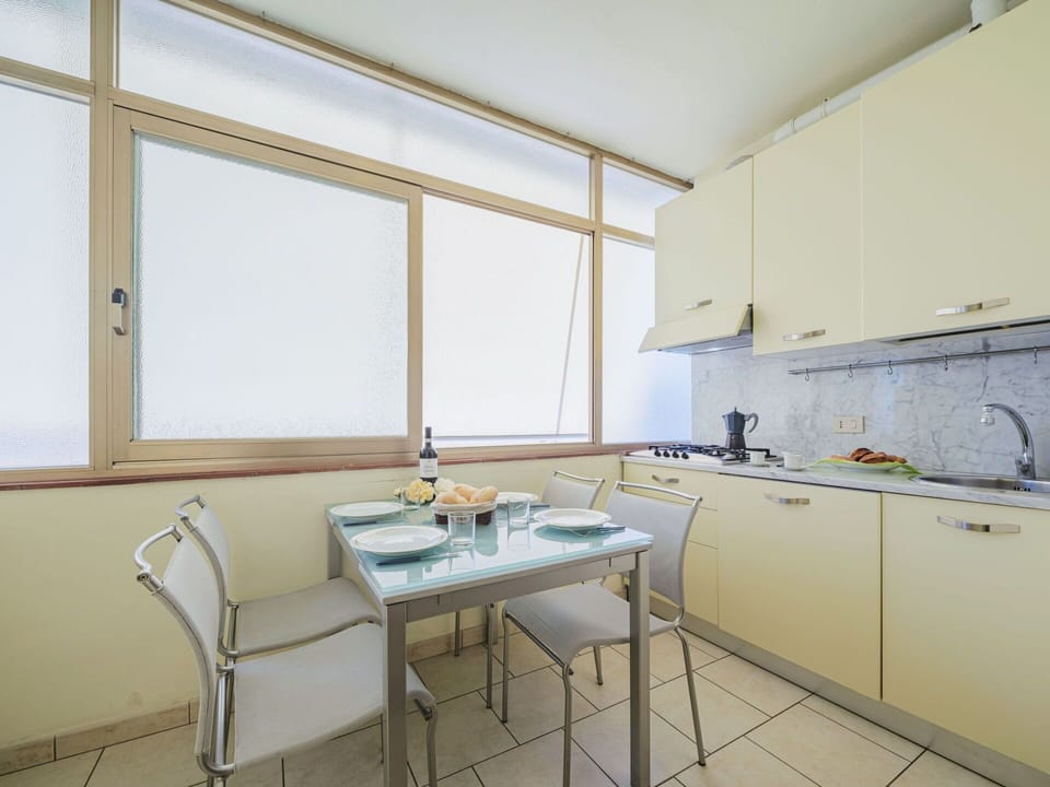 Tap, Sink, Furniture, Property, Building, Kitchen Sink, Window, Plumbing Fixture, Cabinetry, Countertop