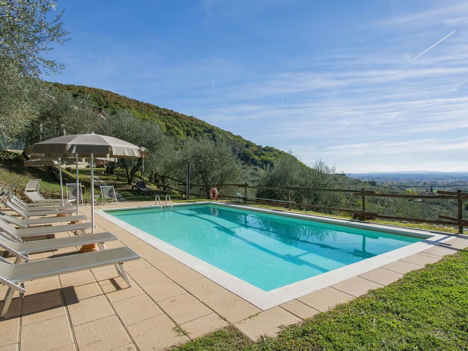 Water, Sky, Property, Swimming Pool, Building, Cloud, Rectangle, Tree, Plant, Outdoor Furniture
