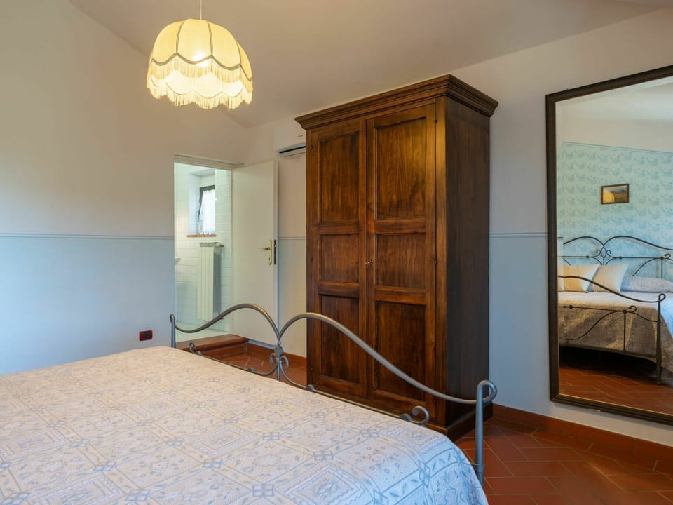 Furniture, Property, Building, Cabinetry, Comfort, Azure, Wood, Lighting, Interior Design, Shade