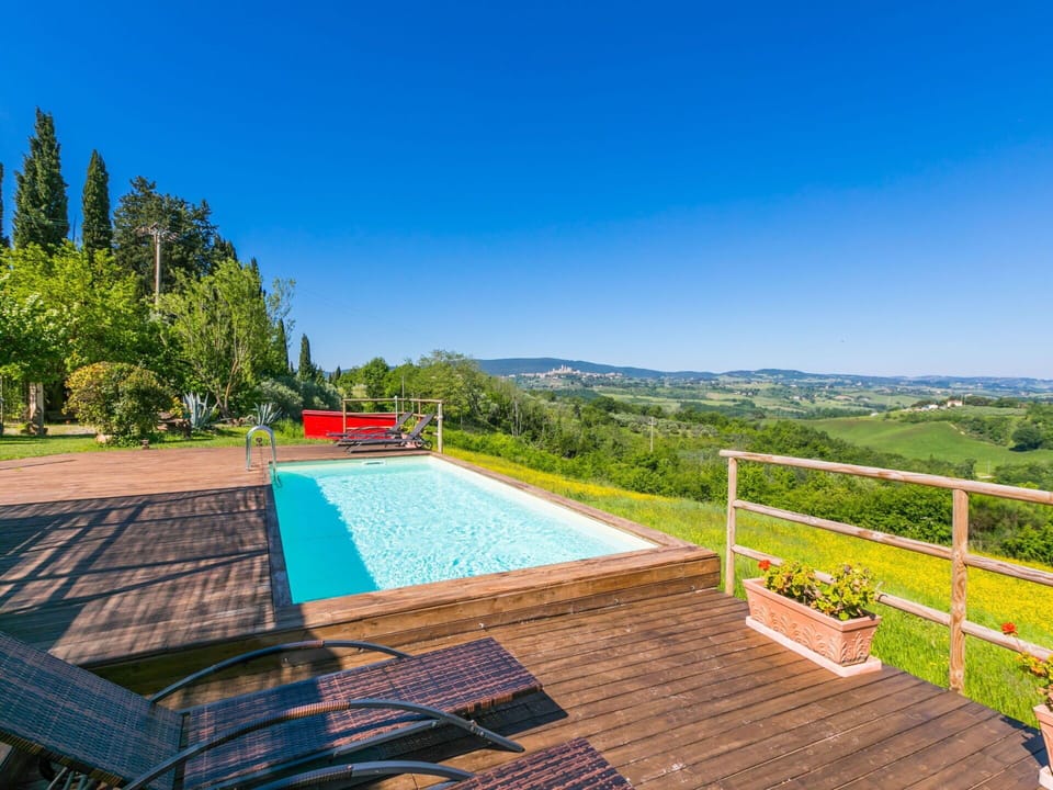 Sky, Water, Plant, Building, Swimming Pool, Tree, Outdoor Furniture, Grass, Leisure, Landscape