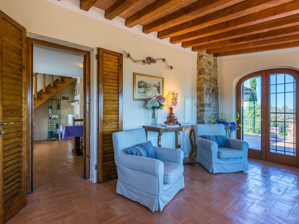 Furniture, Window, Building, Wood, Houseplant, Interior Design, Floor, Living Room, Hall, Comfort
