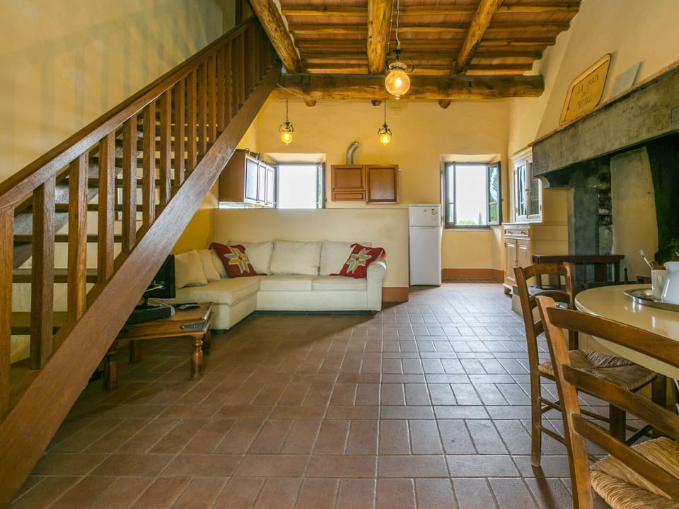 Table, Furniture, Window, Wood, Couch, Building, Interior Design, Stairs, Floor, Chair