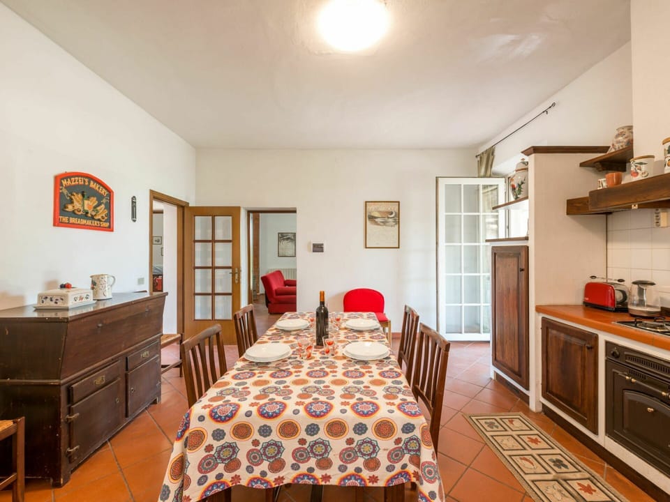 Property, Furniture, Cabinetry, Table, Wood, Lighting, Drawer, Interior Design, House, Flooring