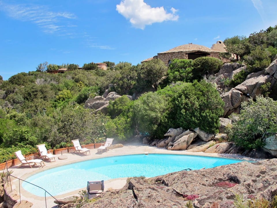 Swimming Pool, Property, Natural Landscape, Wilderness, Vacation, Sky, Mountain, Summer, Tourism, Real Estate