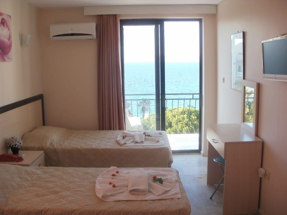 Classic Double or Twin Room, 1 Double or 2 Twin Beds | View from room