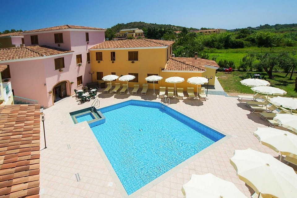 Holiday Home Swimming Pool