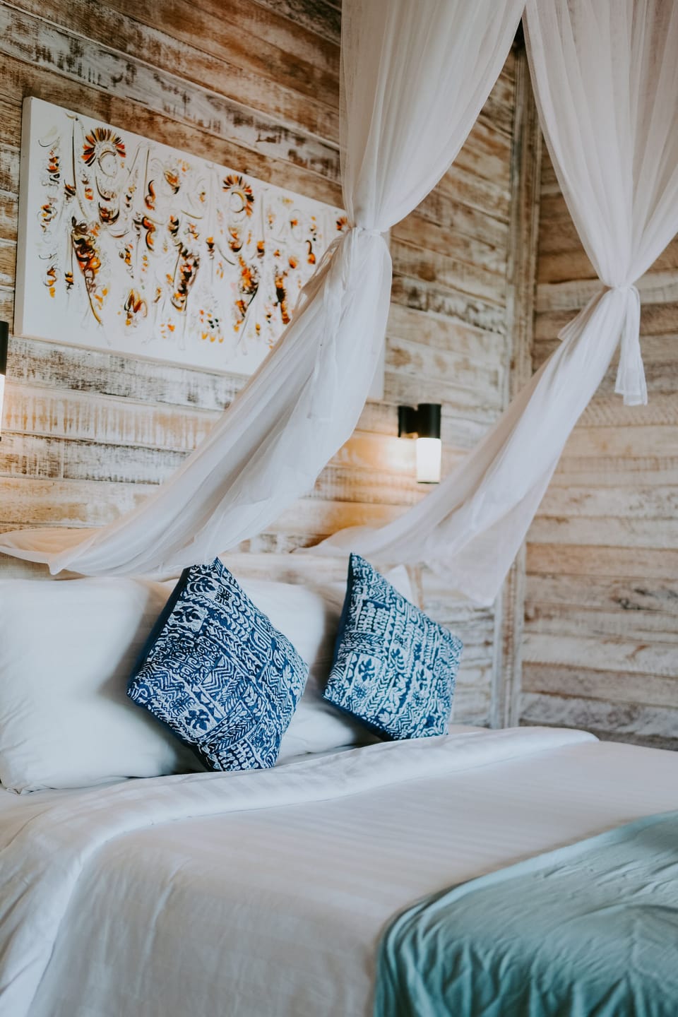 Deluxe Room, Sea View | Minibar, desk, laptop workspace, soundproofing