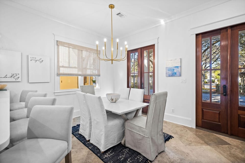 Counter seating for 4