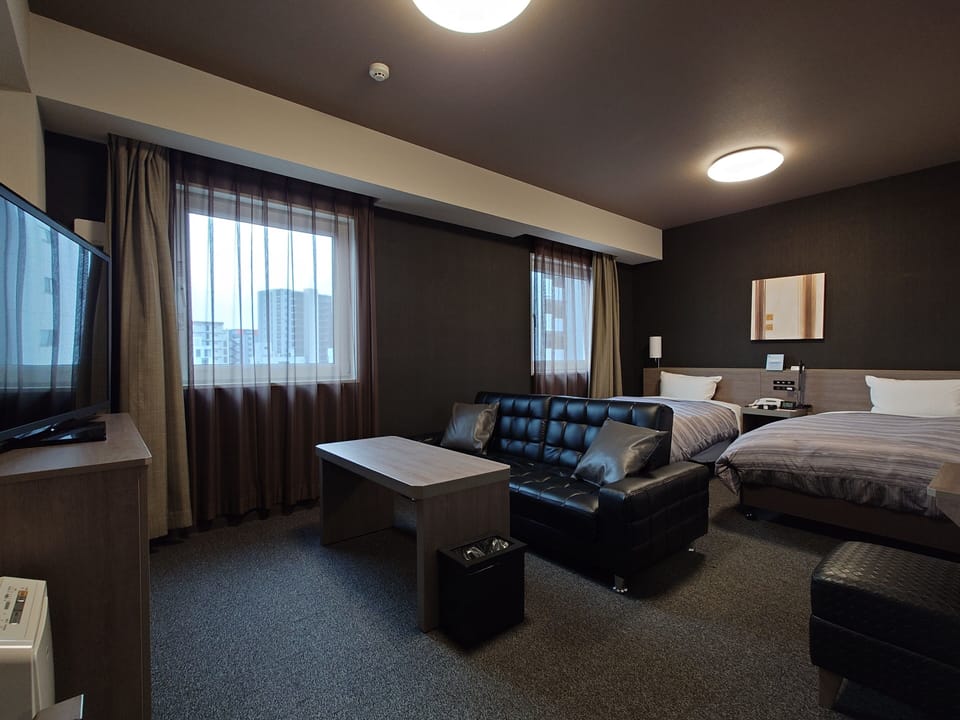 Grand Annex  Deluxe Twin Room, Non Smoking	 | Desk, free WiFi, bed sheets