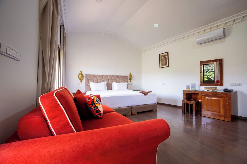 Bungalow Ouiouane | In-room safe, laptop workspace, blackout drapes, soundproofing