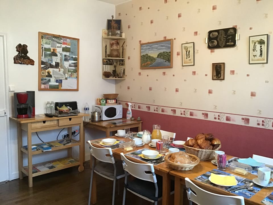 Free daily continental breakfast