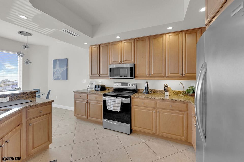 Hello Sunshine. Light, airy and spacious Waterside 785