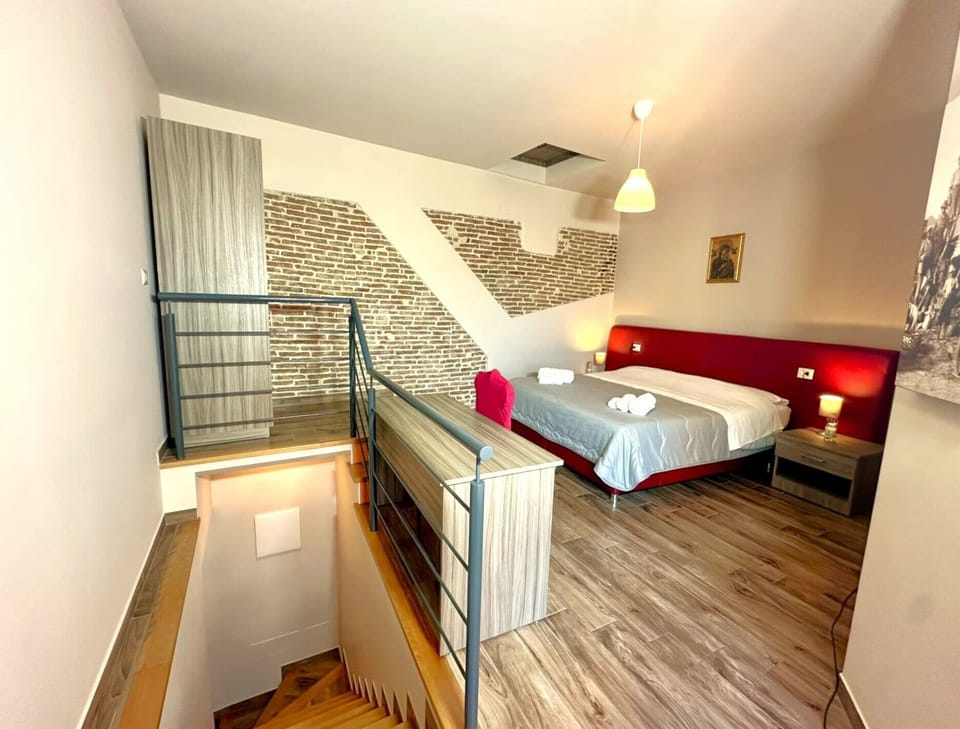 Memory foam beds, desk, laptop workspace, soundproofing