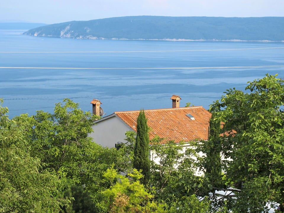Water, Sky, Building, Ecoregion, Azure, Natural Landscape, Tree, Land Lot, Vegetation, Cottage